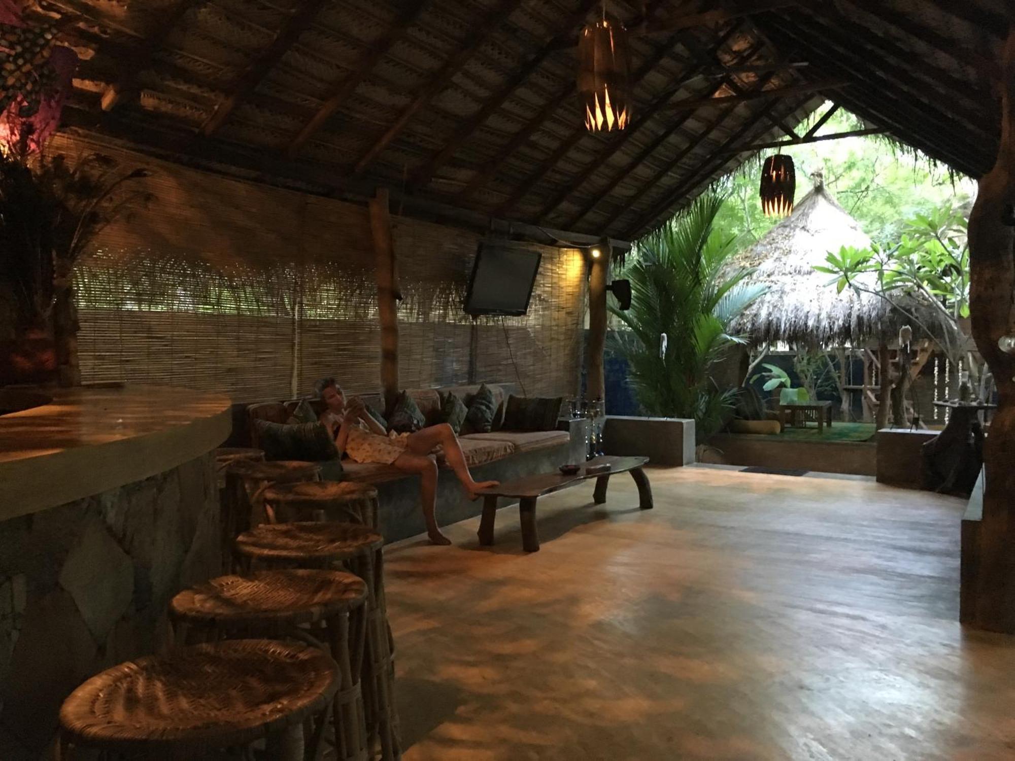 Surf N Sun - Arugam Bay Hotel Buitenkant foto