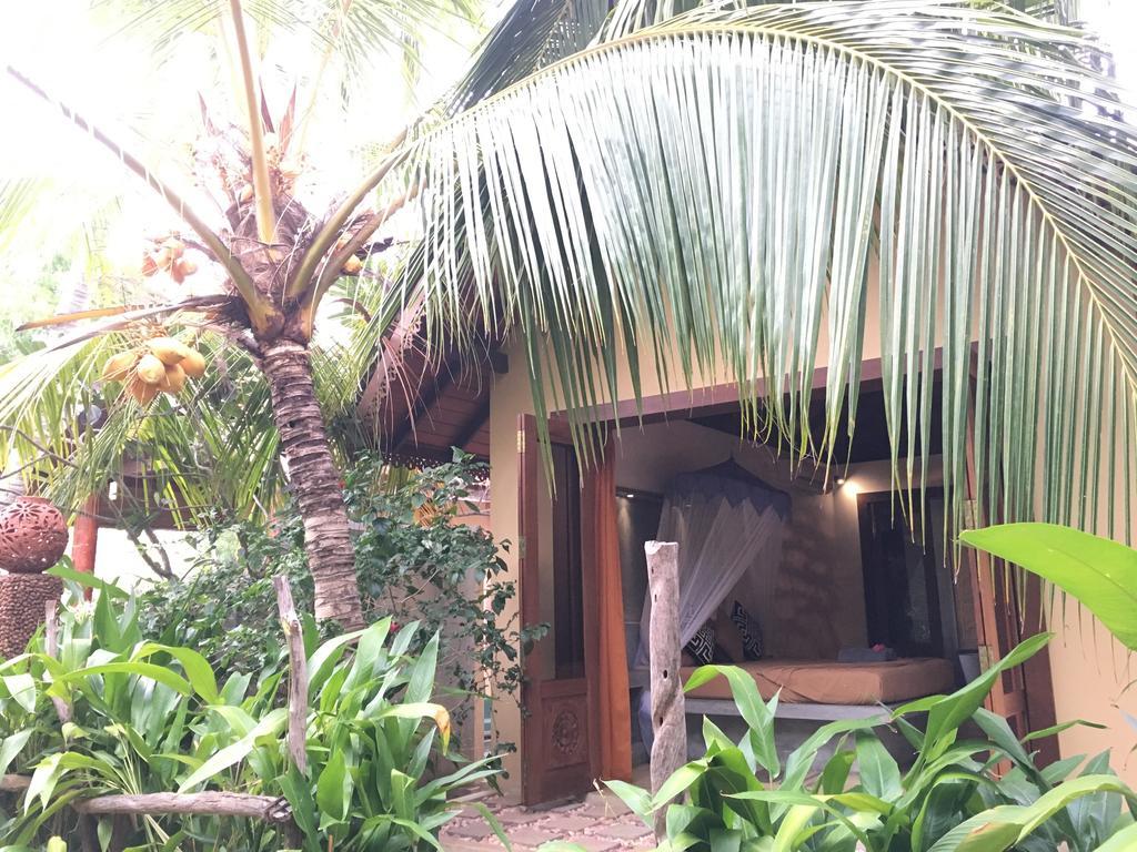 Surf N Sun - Arugam Bay Hotel Buitenkant foto