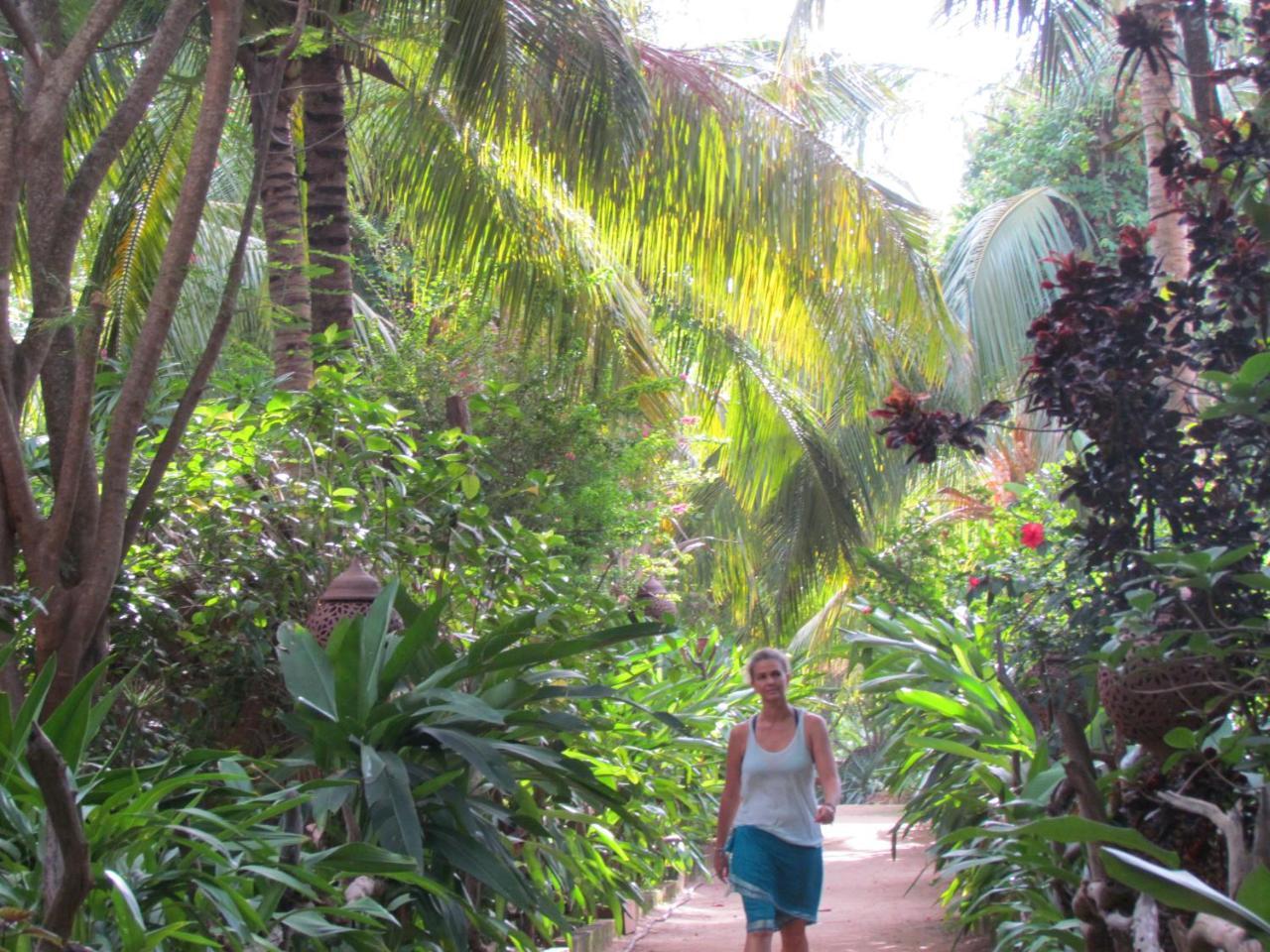 Surf N Sun - Arugam Bay Hotel Buitenkant foto